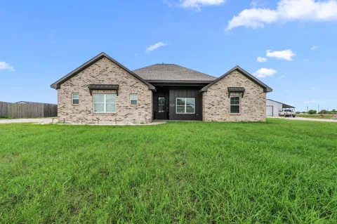 15769 County Road 272