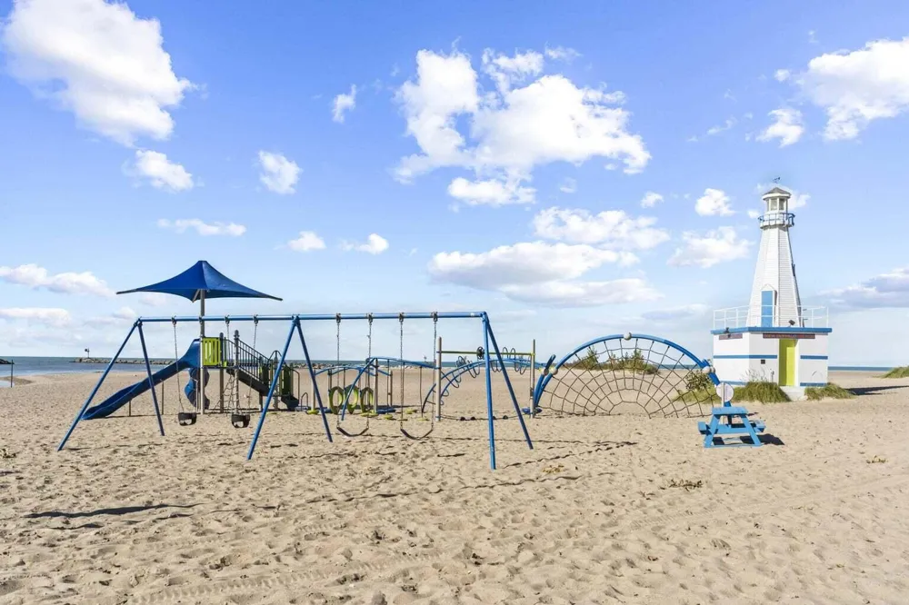 19 Lighthouse Point New Buffalo, MI 49117