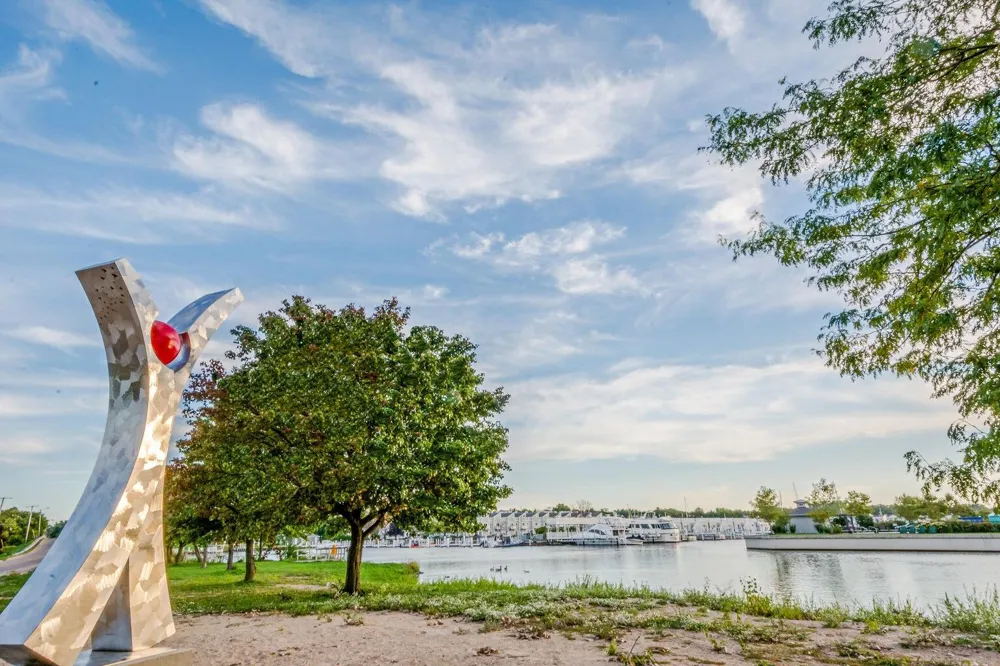 19 Lighthouse Point New Buffalo, MI 49117