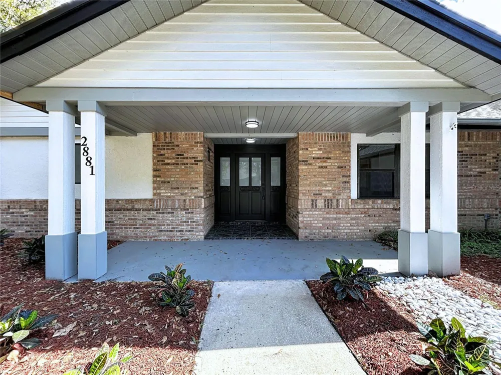 2881 HAMMOCK DRIVE Plant City, FL 33566