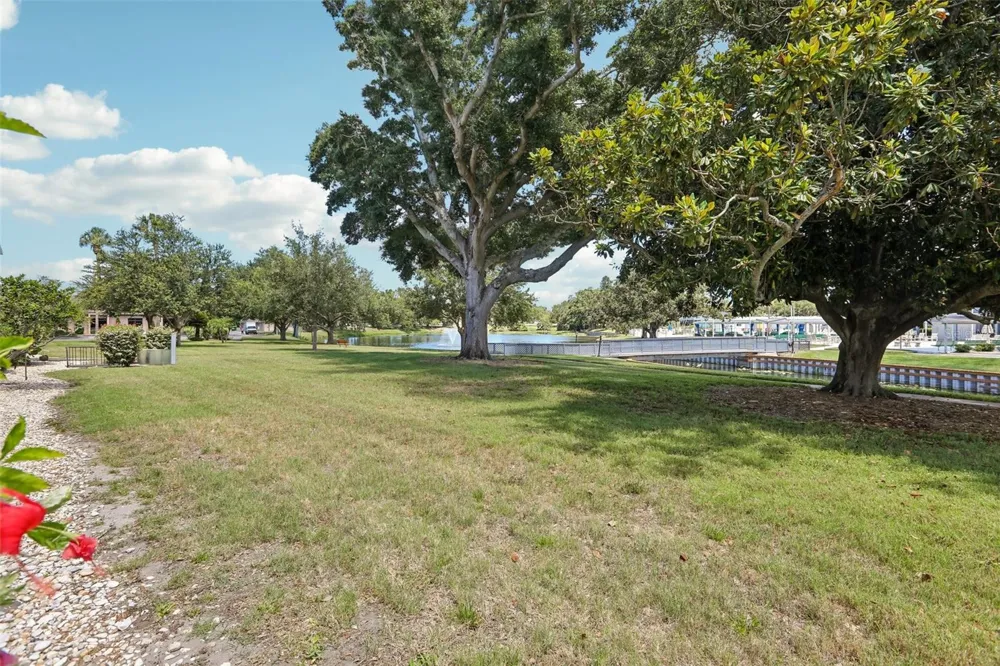 11225 82ND AVENUE #102 Seminole, FL 33772