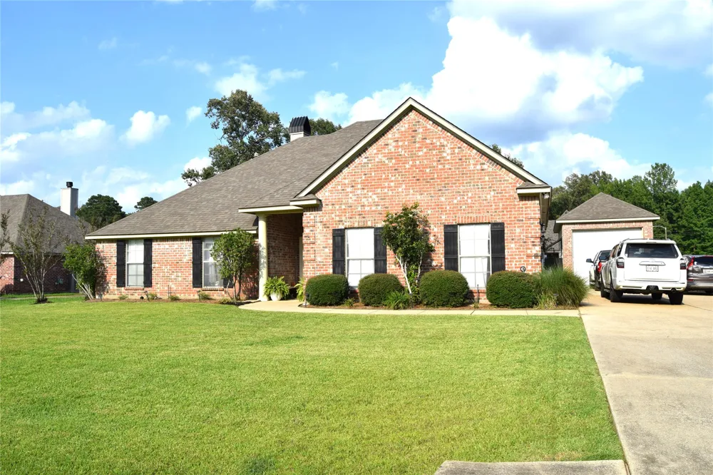 605 Jade Circle Haughton, LA 71037