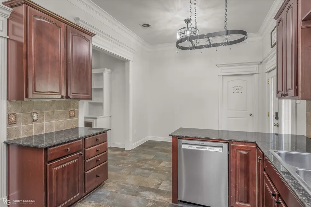 605 Jade Circle Haughton, LA 71037