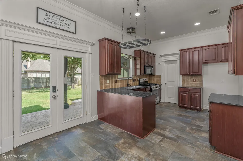 605 Jade Circle Haughton, LA 71037