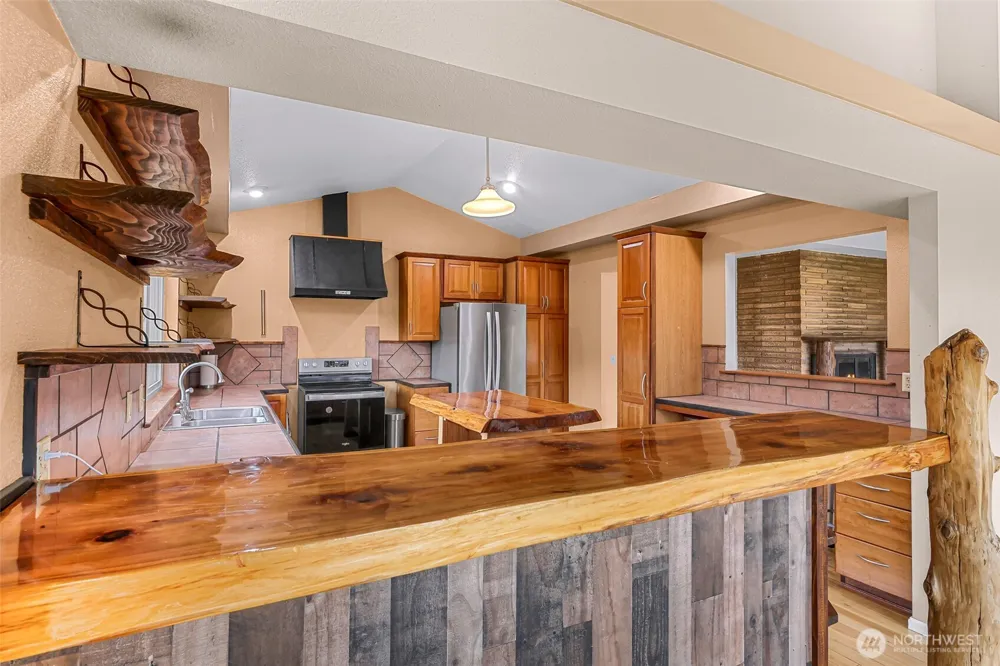 46003 Concrete Sauk Valley Road Concrete, WA 98237