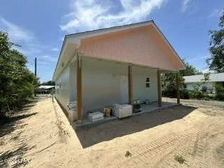 518 Center Avenue Panama City, FL 32401