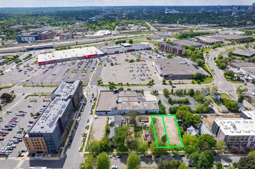2828 & 2824 27th Avenue S Minneapolis, MN 55406