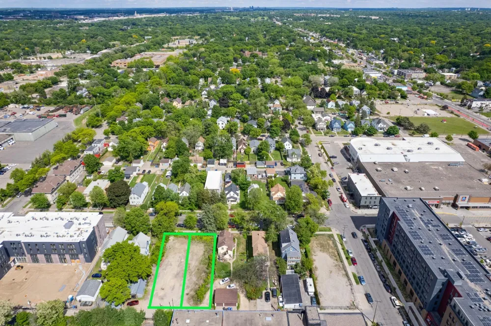 2828 & 2824 27th Avenue S Minneapolis, MN 55406