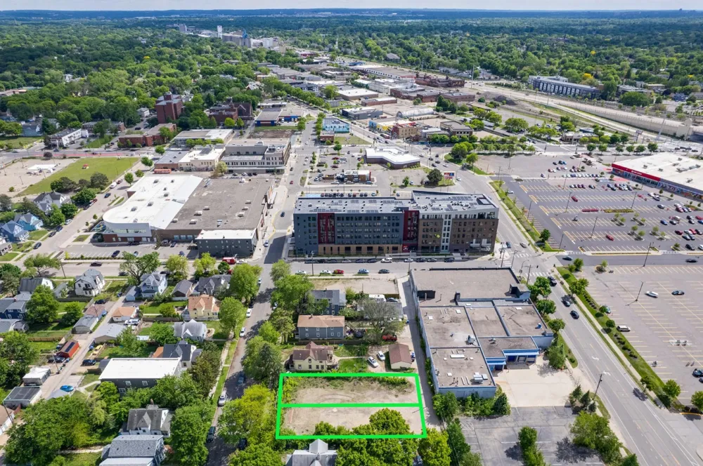 2828 & 2824 27th Avenue S Minneapolis, MN 55406