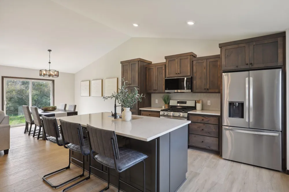 21349 Cottonwood Street NW Oak Grove, MN 55011