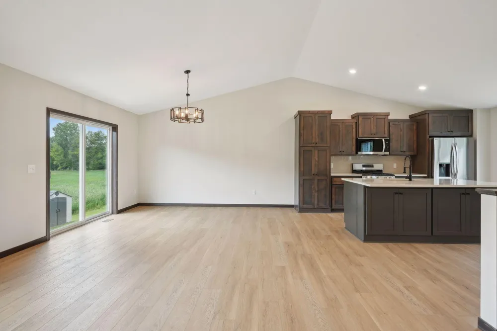 21349 Cottonwood Street NW Oak Grove, MN 55011