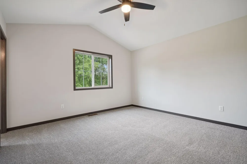 21349 Cottonwood Street NW Oak Grove, MN 55011