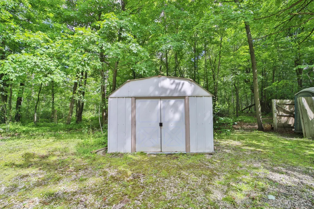 5332 Hyland Road SW Motley, MN 56466
