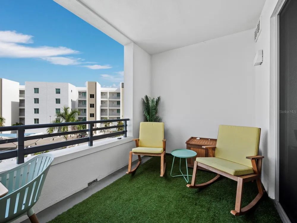 1703 TAMIAMI TRAIL #306 Sarasota, FL 34234