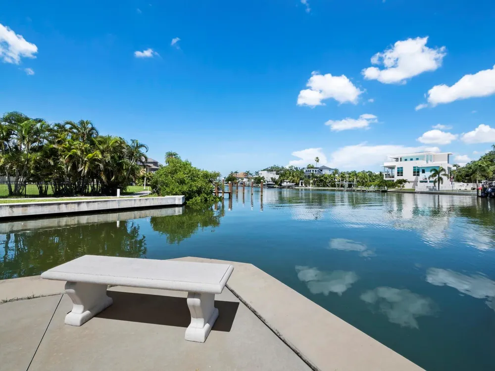1703 TAMIAMI TRAIL #306 Sarasota, FL 34234