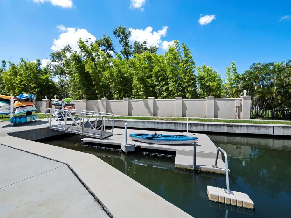 1703 TAMIAMI TRAIL #306 Sarasota, FL 34234