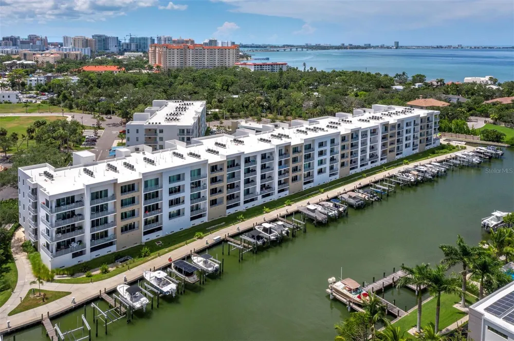 1703 TAMIAMI TRAIL #306 Sarasota, FL 34234