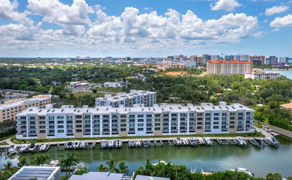 1703 TAMIAMI TRAIL #306 Sarasota, FL 34234