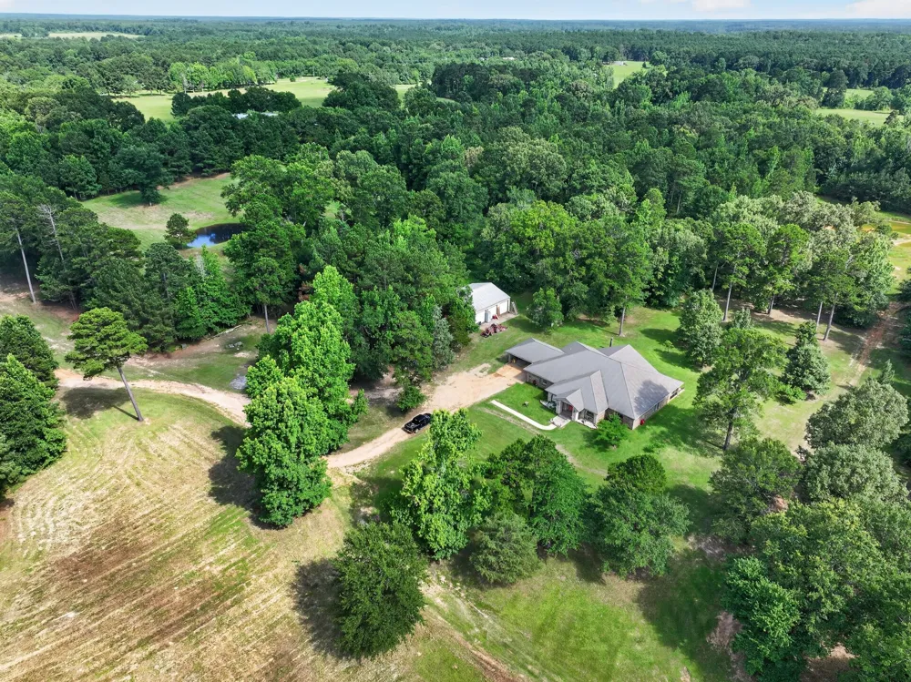 400 Third Street Queen City, TX 75572