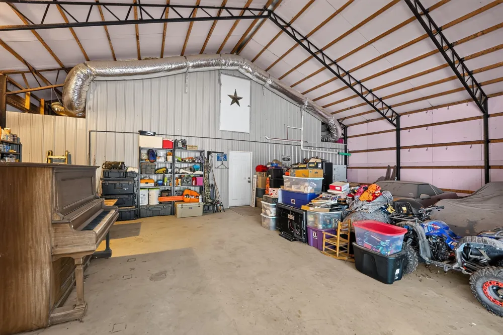 400 Third Street Queen City, TX 75572