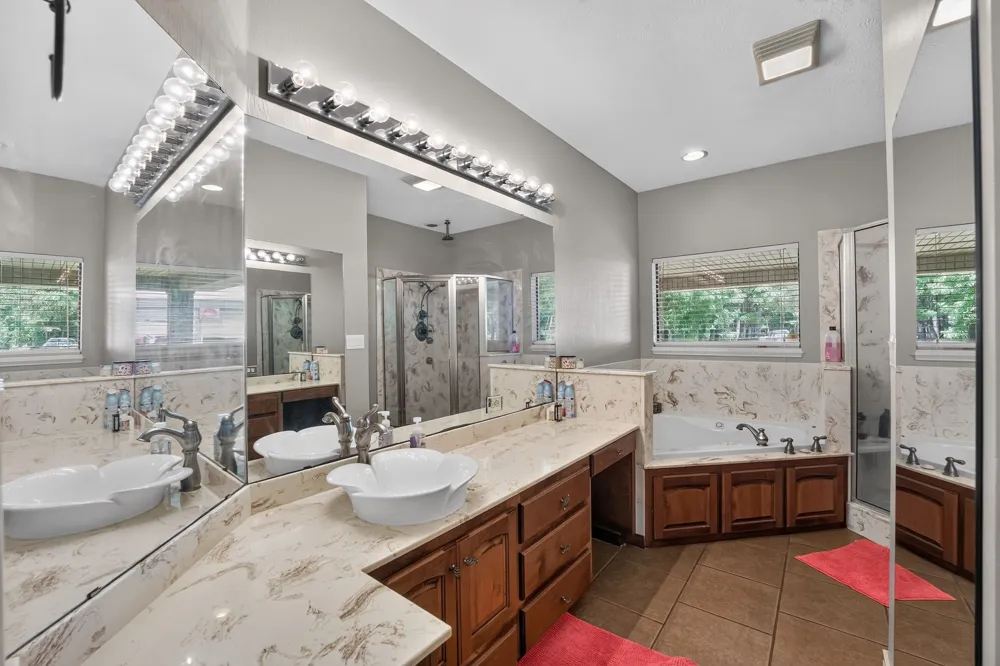 400 Third Street Queen City, TX 75572