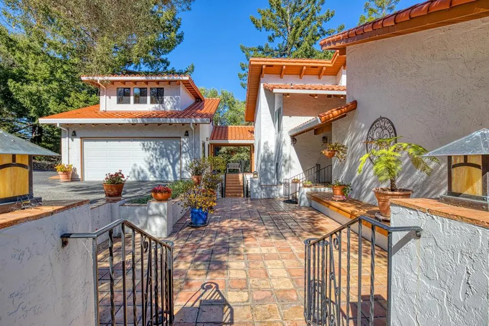 3430 Loma Alta Lane Santa Cruz, CA 95065