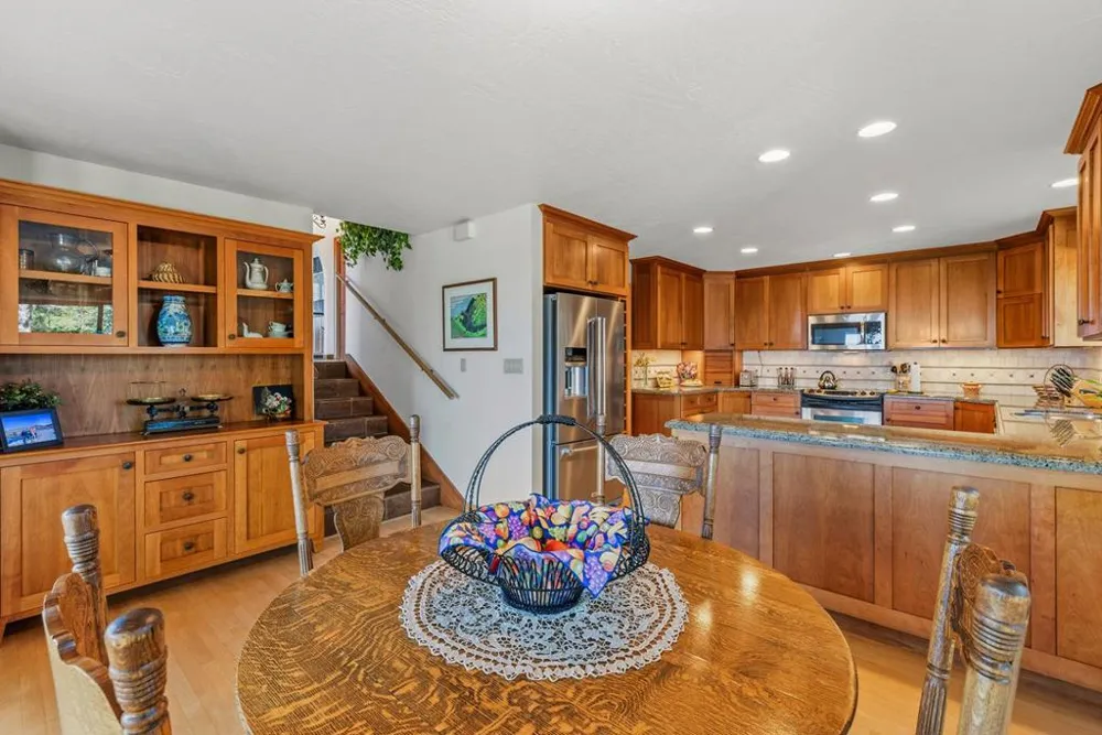 3430 Loma Alta Lane Santa Cruz, CA 95065