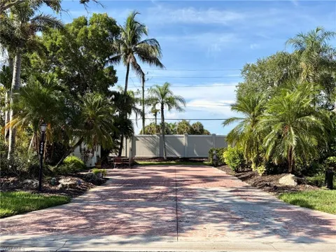 4596 Southern Breeze Drive