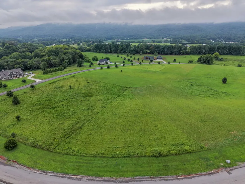 102 Pinnacle Point Drive Dunlap, TN 37327