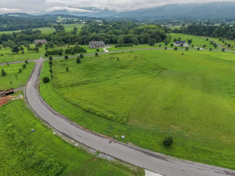 102 Pinnacle Point Drive Dunlap, TN 37327