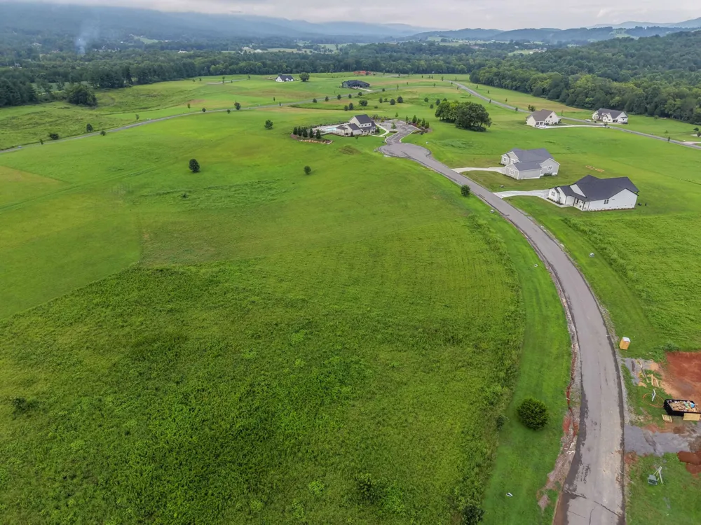 102 Pinnacle Point Drive Dunlap, TN 37327