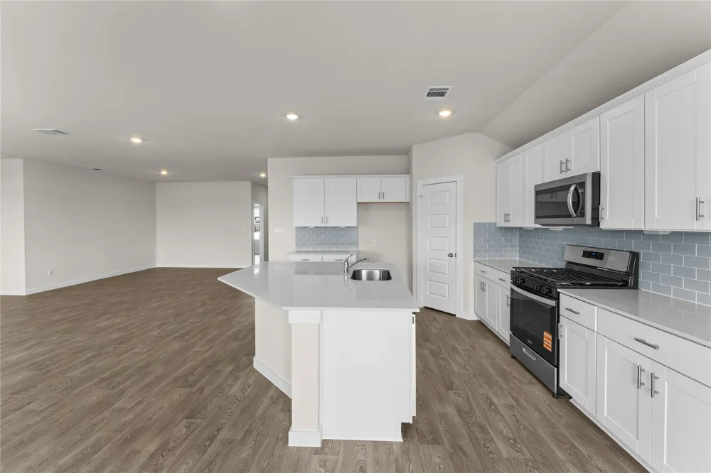375 ELKINS PRAIRIE DRIVE Lockhart, TX 78644