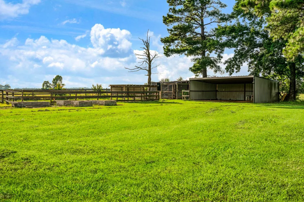 13944 Farm Road 195 Bagwell, TX 75412