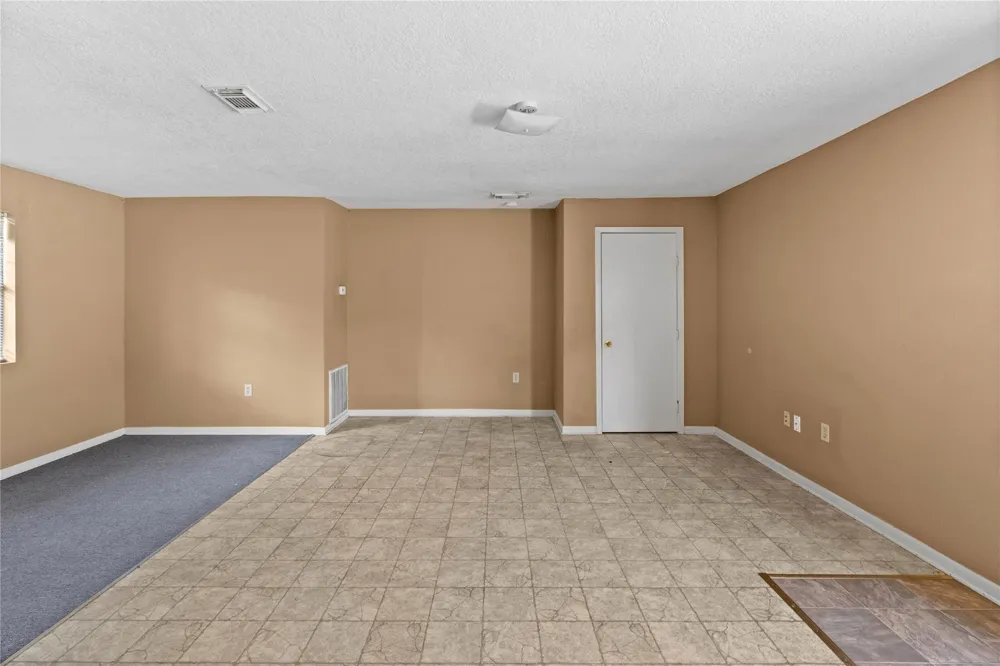 2200 Peach Avenue #3 Bay City, TX 77414