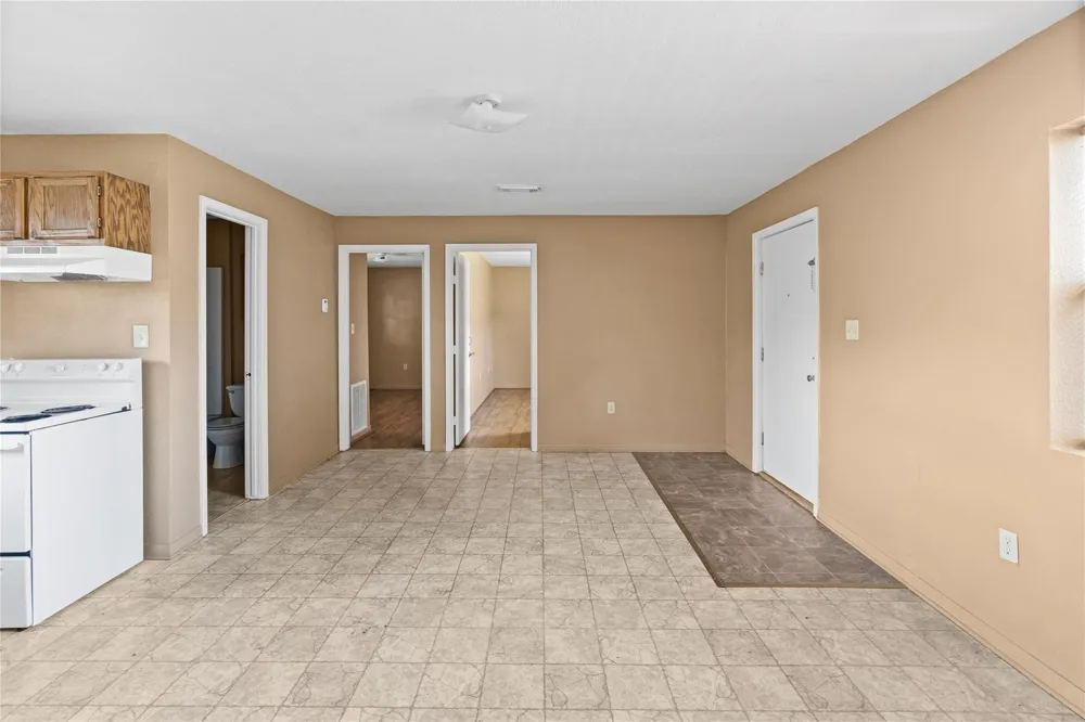 2200 Peach Avenue #3 Bay City, TX 77414