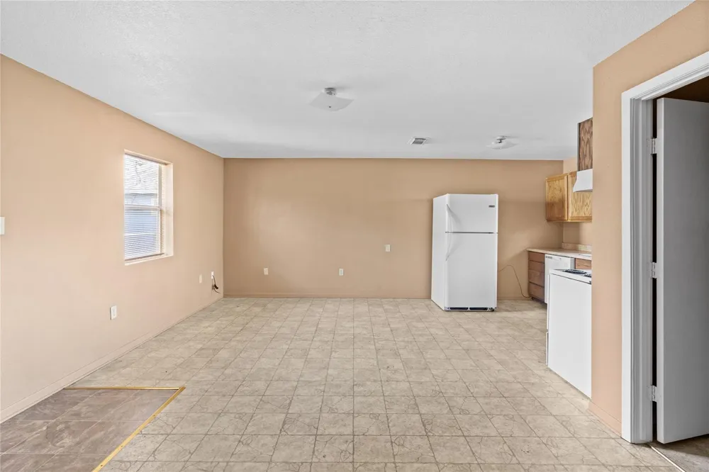 2200 Peach Avenue #3 Bay City, TX 77414