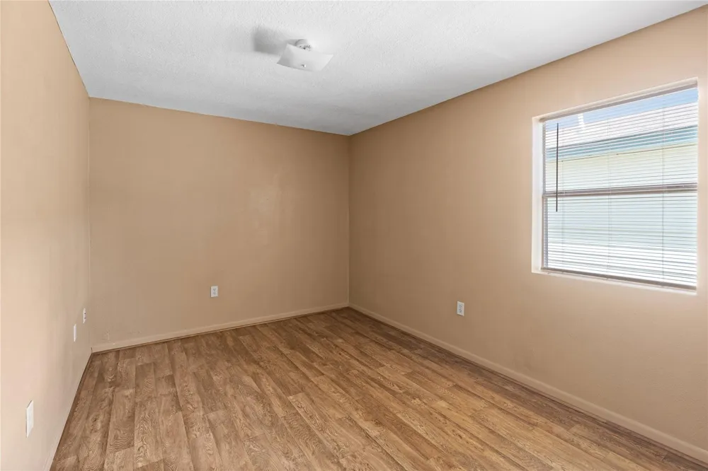 2200 Peach Avenue #3 Bay City, TX 77414