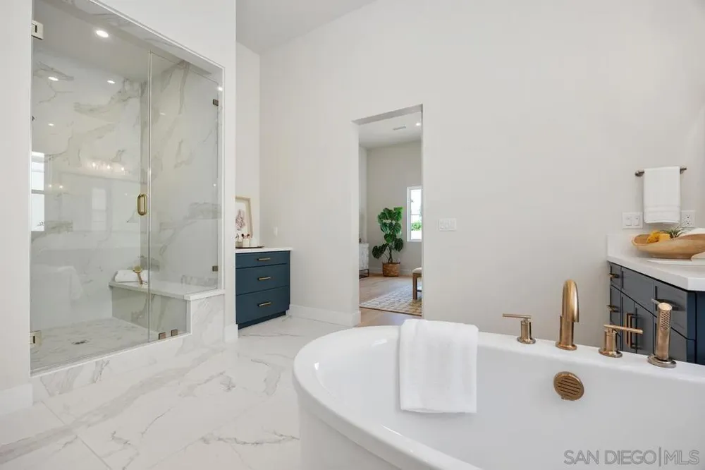 1714 California St. Oceanside, CA 92054