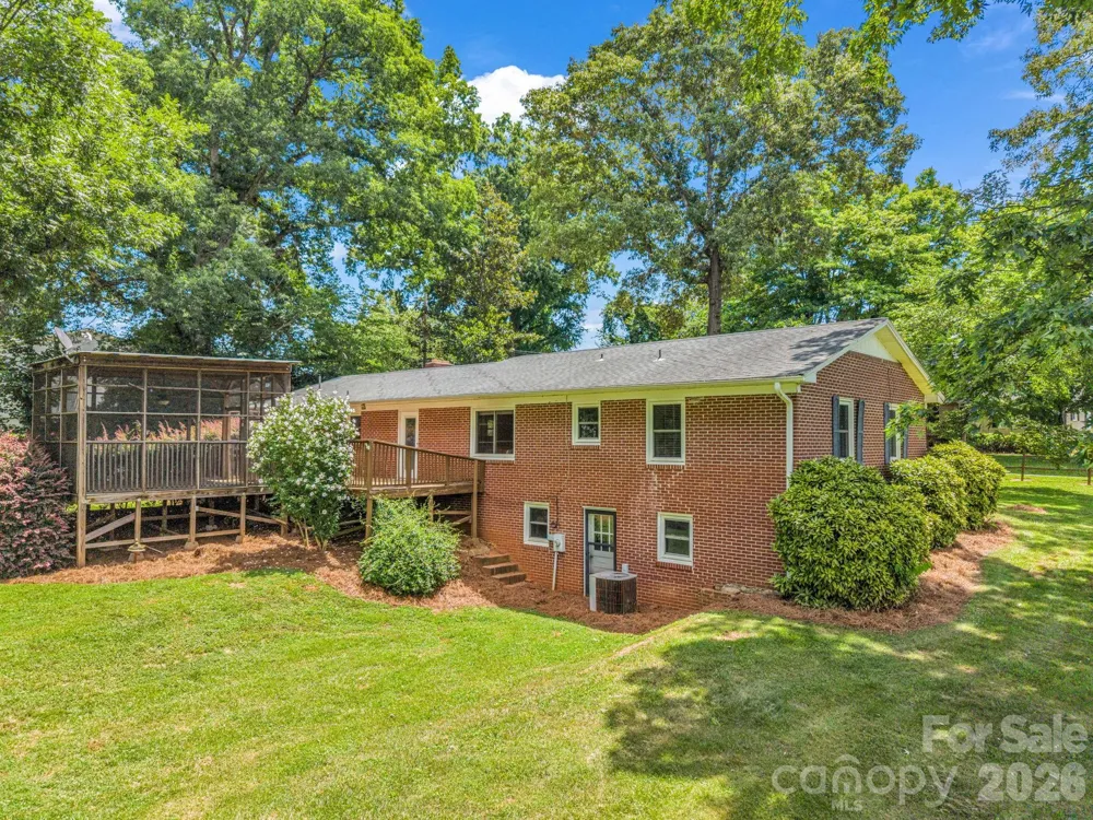 184 Edwards Street Rutherfordton, NC 28139