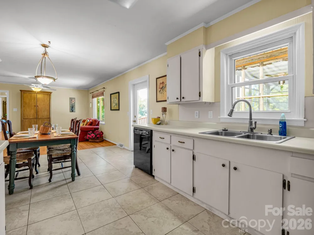 184 Edwards Street Rutherfordton, NC 28139