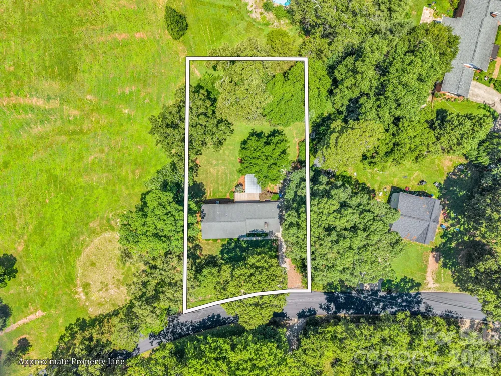 184 Edwards Street Rutherfordton, NC 28139