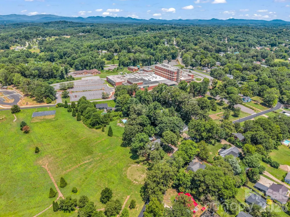 184 Edwards Street Rutherfordton, NC 28139