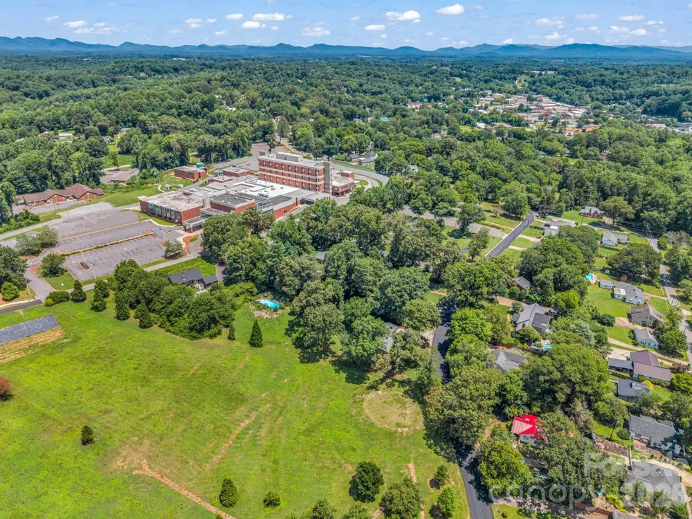 184 Edwards Street Rutherfordton, NC 28139