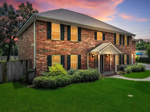 5 Twin Circle Drive