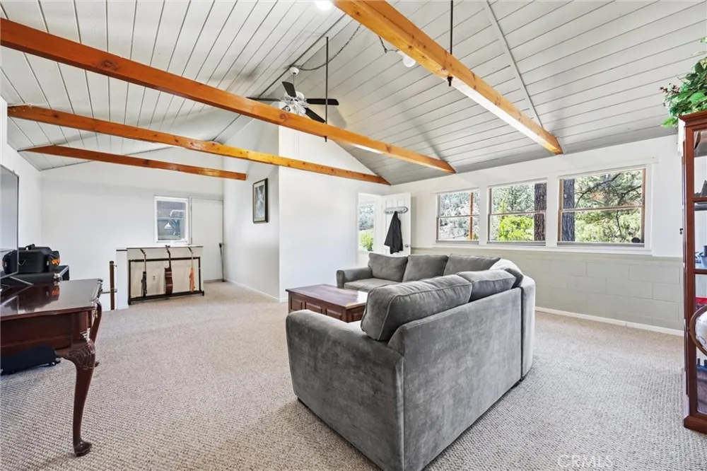 7100 Lakewood Drive Frazier Park, CA 93225