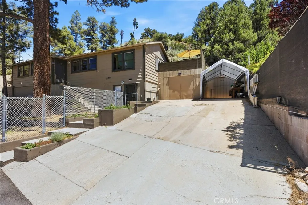 7100 Lakewood Drive Frazier Park, CA 93225