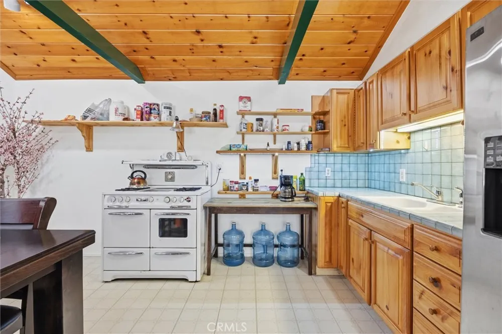 7100 Lakewood Drive Frazier Park, CA 93225