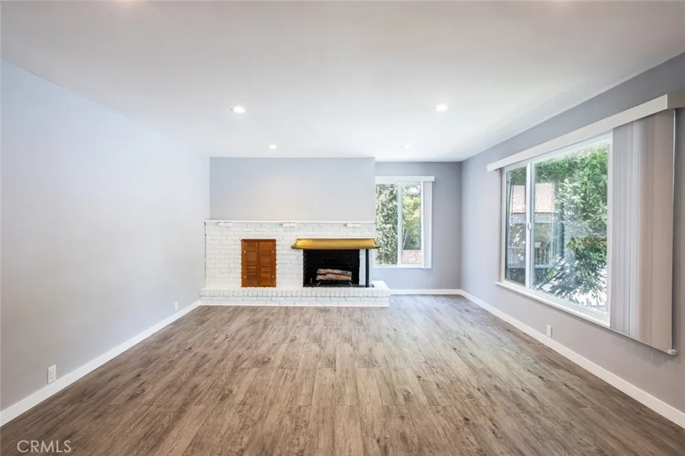 2520 Montrose Avenue Montrose, CA 91020
