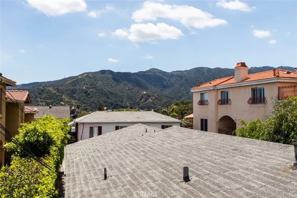 2520 Montrose Avenue Montrose, CA 91020
