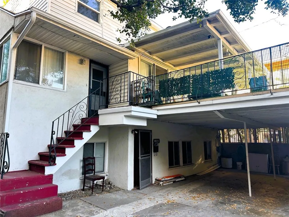 2520 Montrose Avenue Montrose, CA 91020